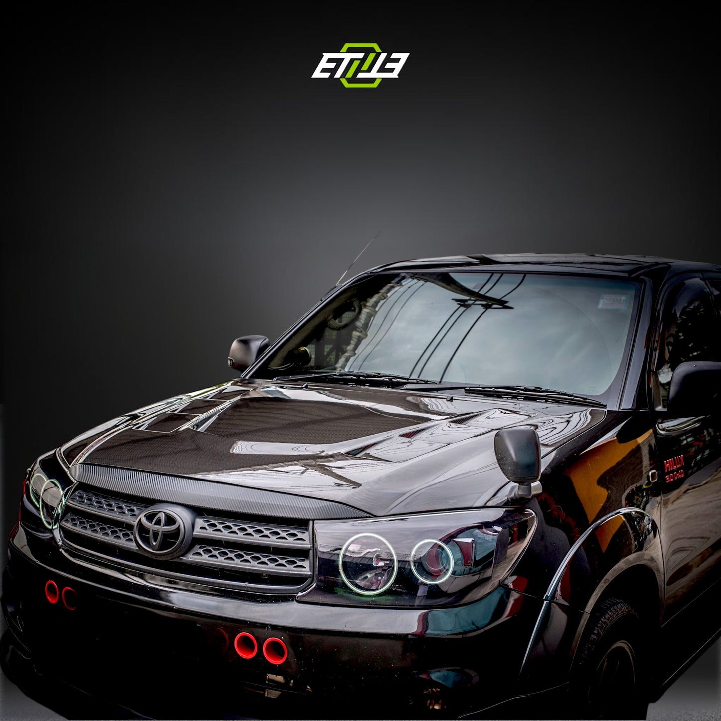 ETi Toyota Revo / Fortuner OEM Carbon Fiber Hood