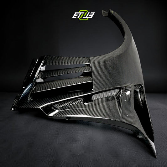 R35 Varis style fender — carbon fiber, front view, ETi