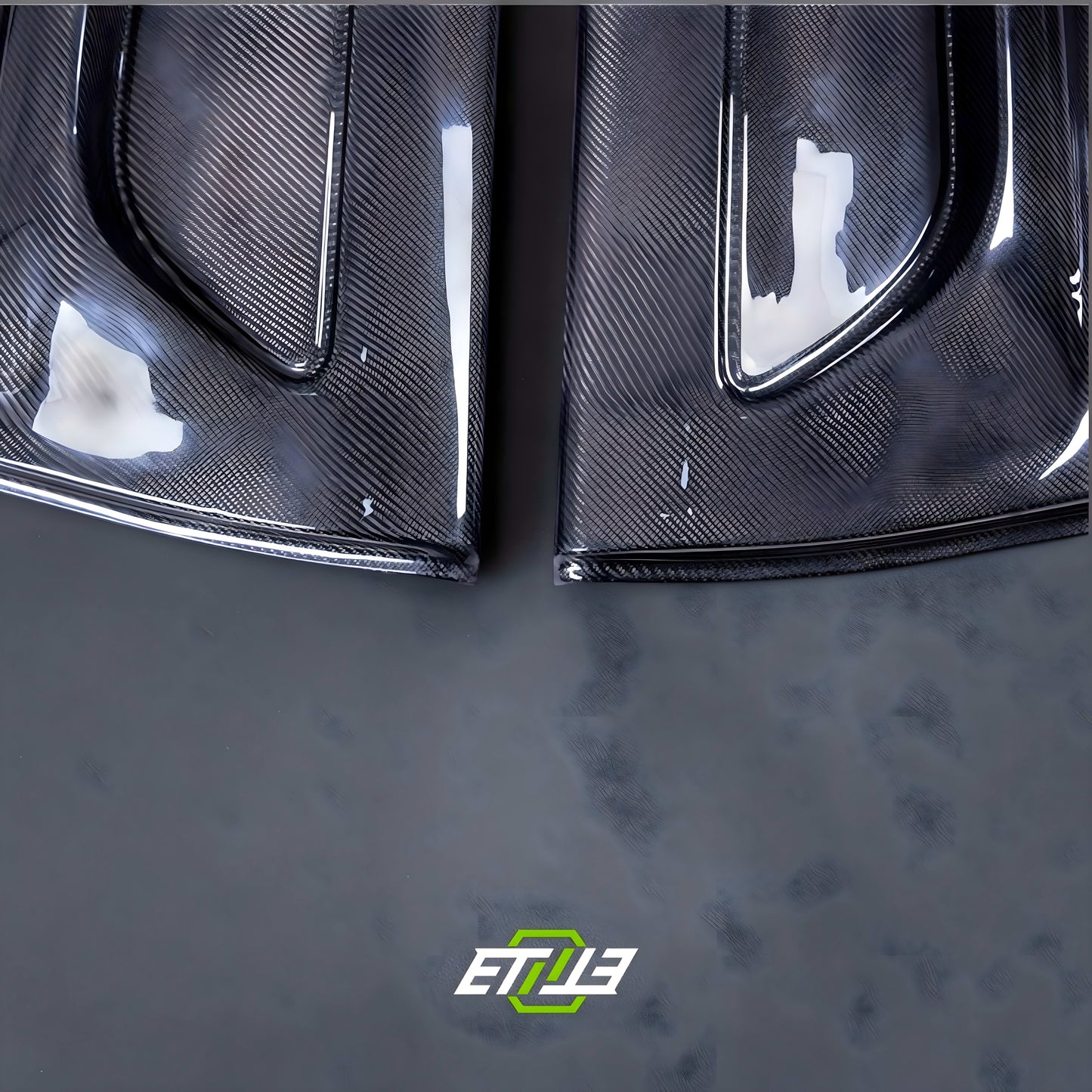 R32 Carbon Door Cards