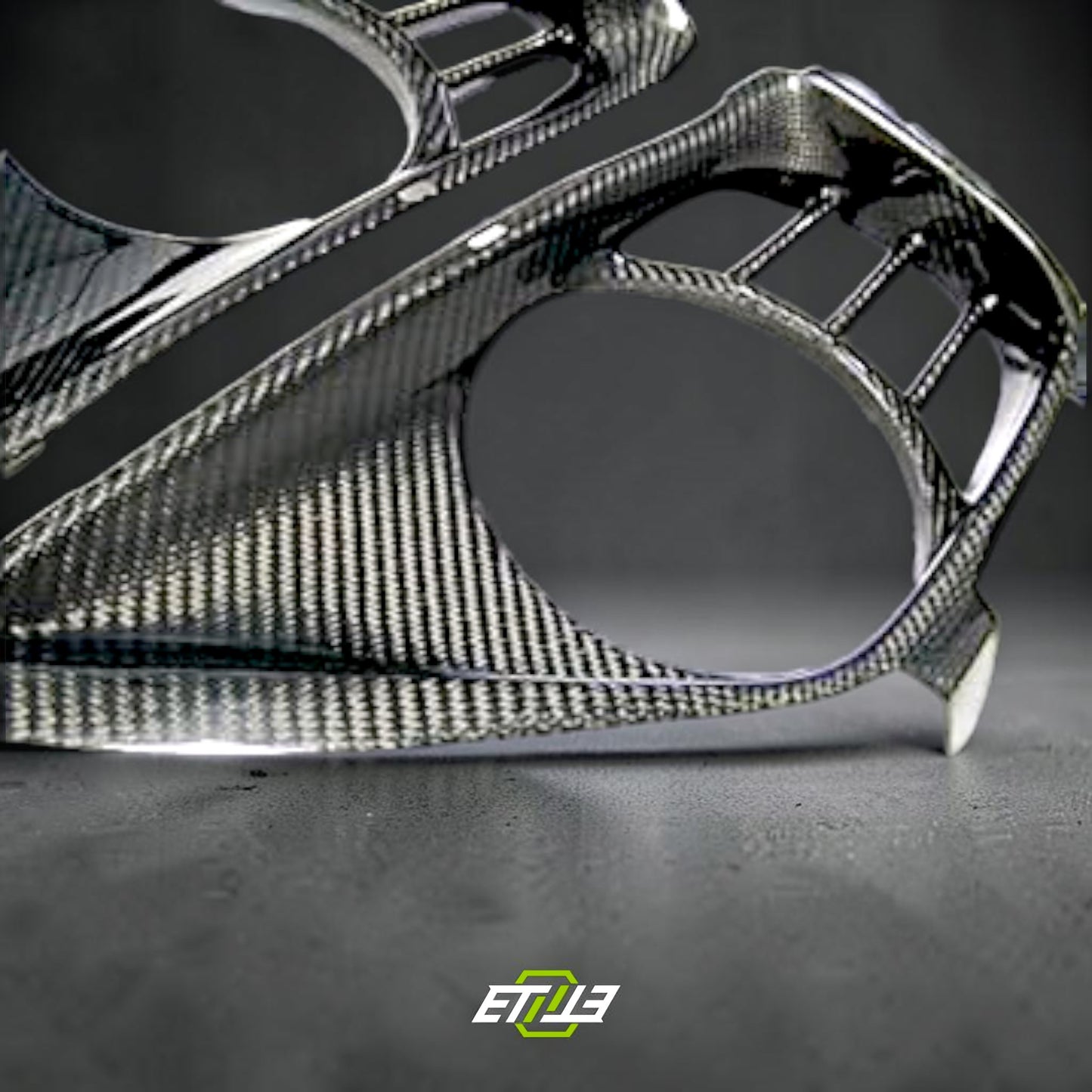 R35 GTR B Style Exhaust Surround Shroud Heat Shield 2pcs | SKU: UNKNOWN-SKU | ID: 10658241052953 | Shopifydevstudio