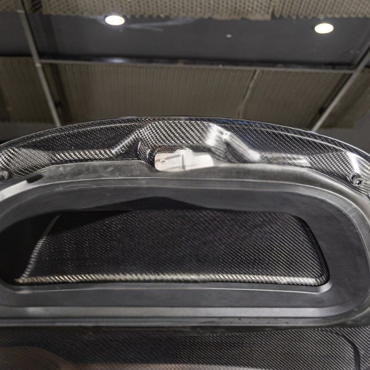 ETi Tesla Model 3 Dry Carbon Hood - Elite Ti