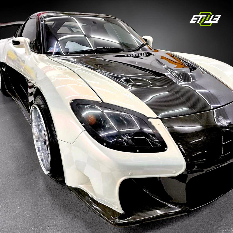 FD3S Mazda RX-7 with Veilside style carbon fiber hood