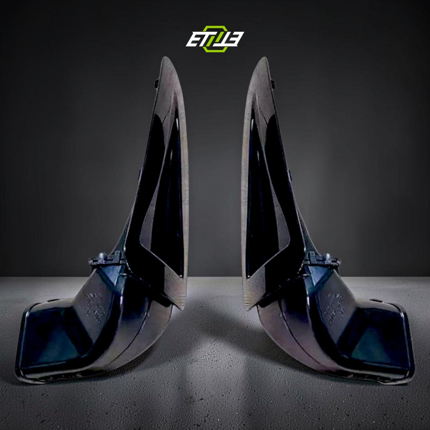 R35 GTR OEM Style Hood Vents With Air Tunnel (Pair)
