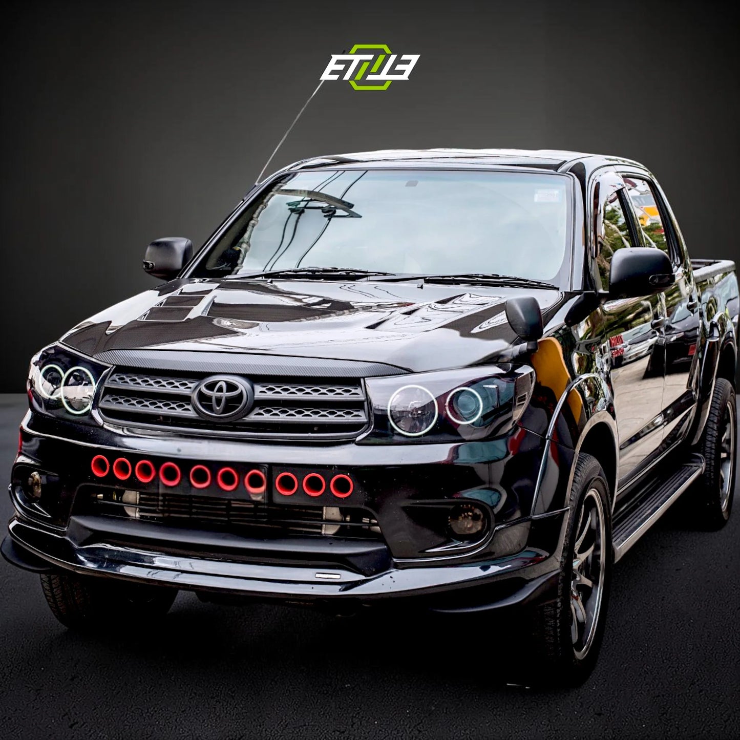 ETi Toyota Revo / Fortuner OEM Carbon Fiber Hood