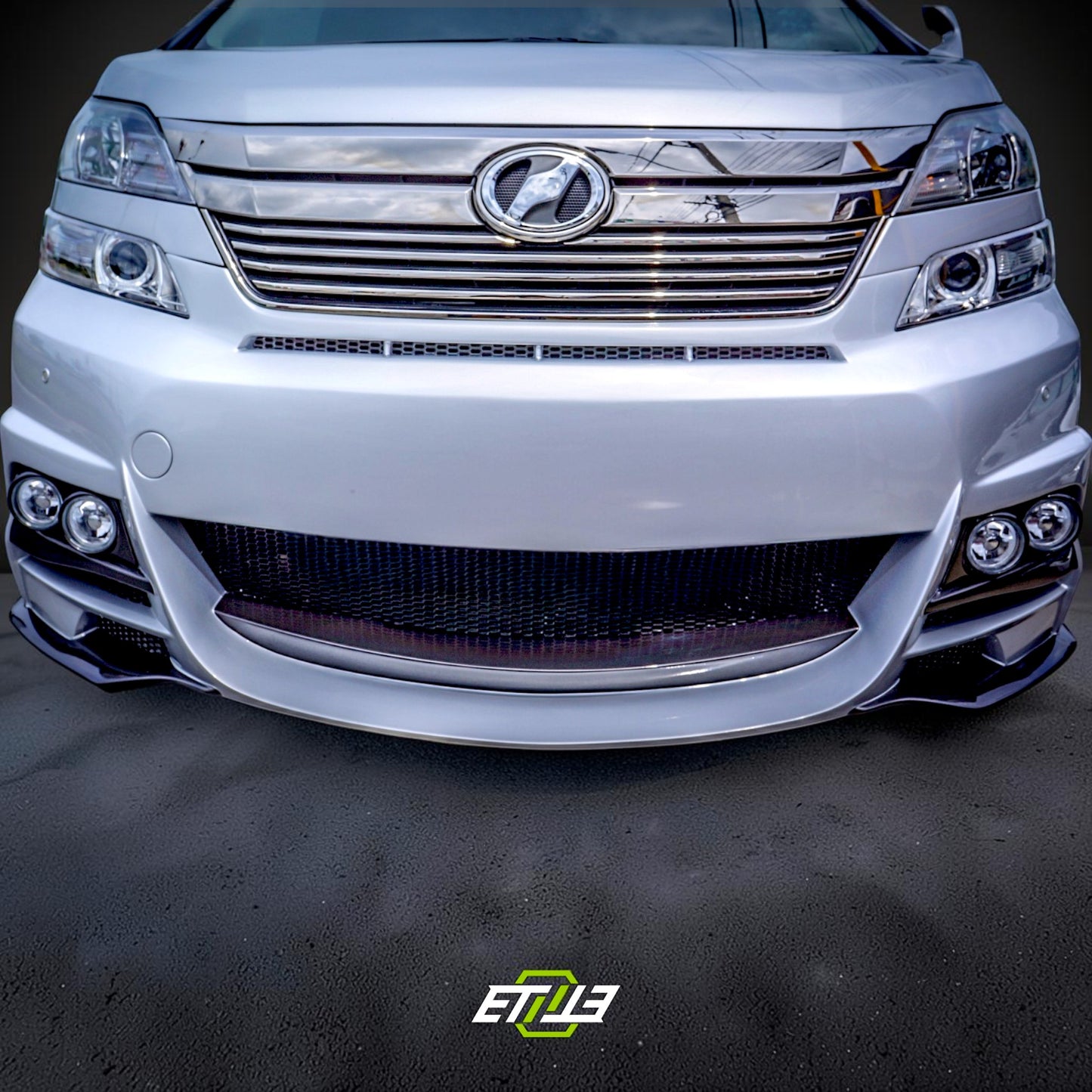 Toyota Vellfire 20 Wald Body Kit