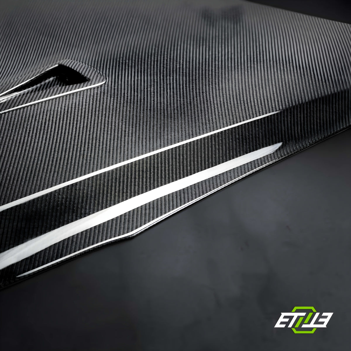 ETi NISSAN R35 08-15 GT Carbon Fiber Hood