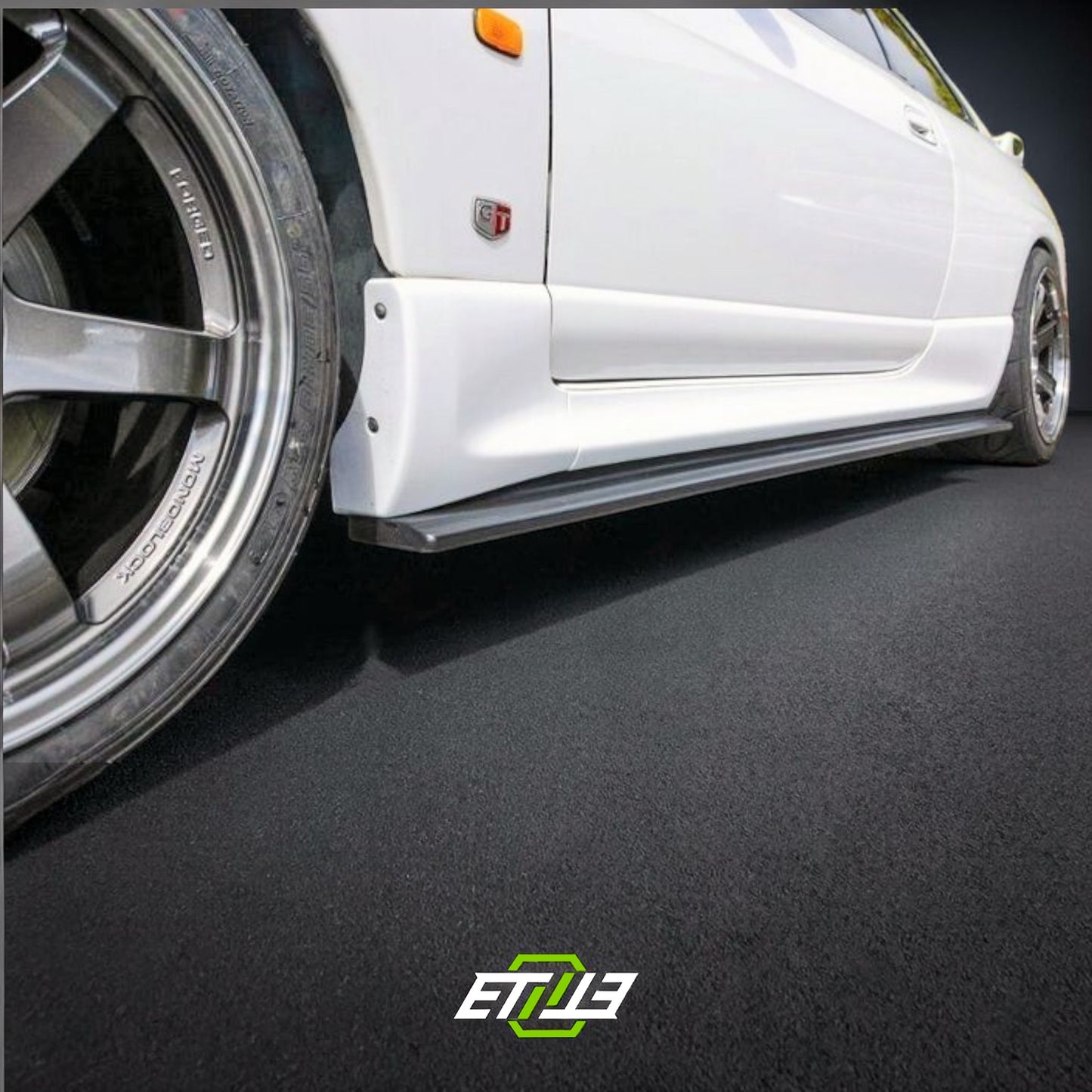 ETi Nissan GTR R33 Vacuum Carbon Fiber Side Skirt Extension | SKU: UNKNOWN-SKU | ID: 10658239185177 | Shopifydevstudio