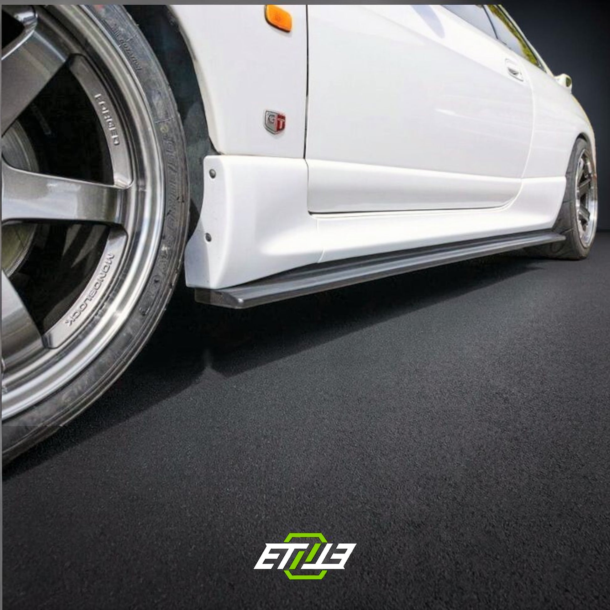 ETi Nissan GTR R33 Vacuum Carbon Fiber Side Skirt Extension | SKU: UNKNOWN-SKU | ID: 10658239185177 | Shopifydevstudio