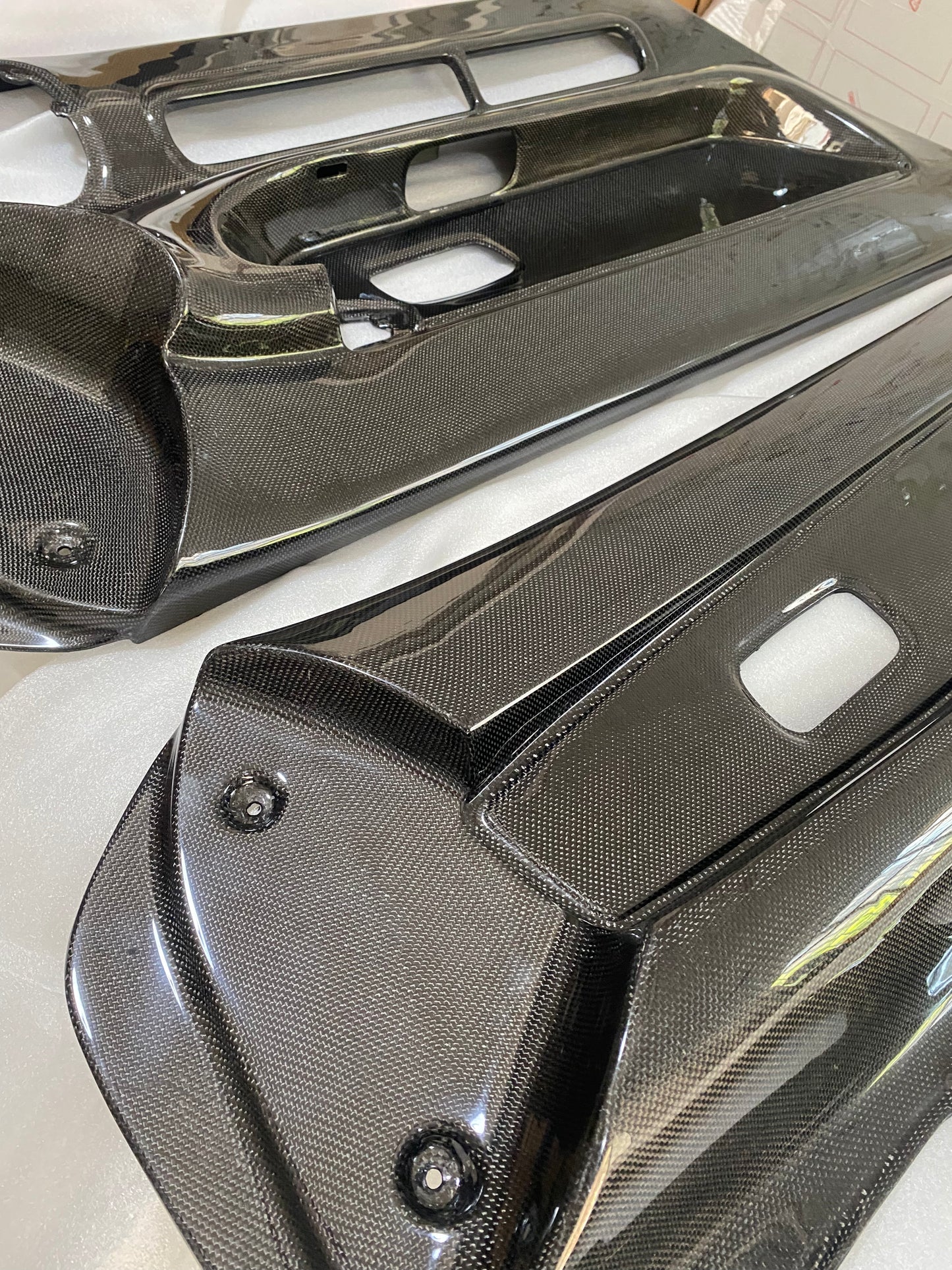 R32 Carbon Door Cards