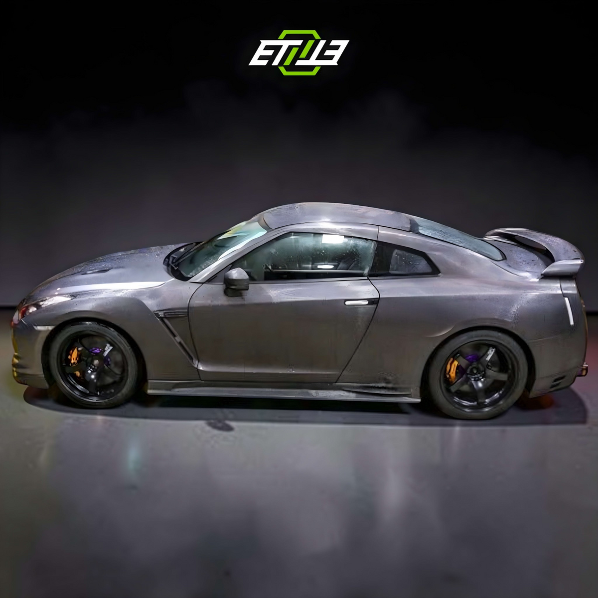 Nissan R35 OEM Style Carbon Fiber Fender