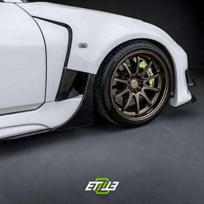 Nissan 350Z Amuse V2 Style 370 Conversion Bumper and Side Skirt Kit