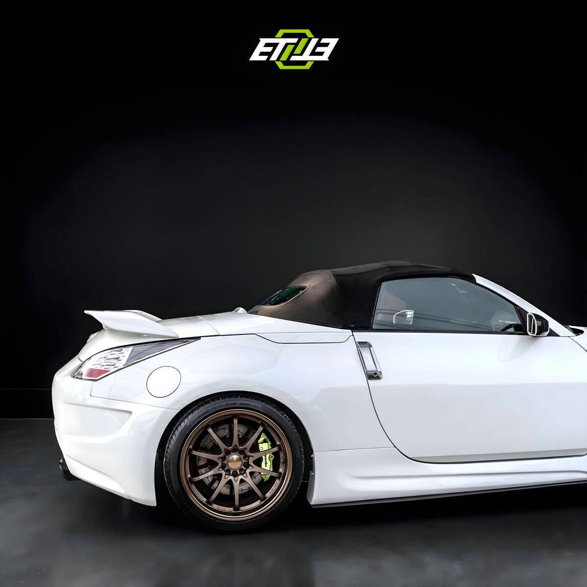 Nissan 350Z Amuse V2 Style 370 Conversion Bumper and Side Skirt Kit