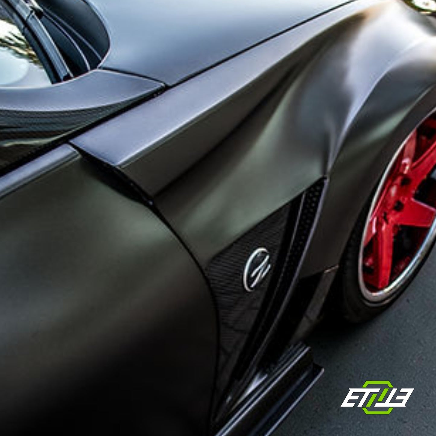 Nissan 370Z Varis Style Carbon Fiber Fender - Photo 5