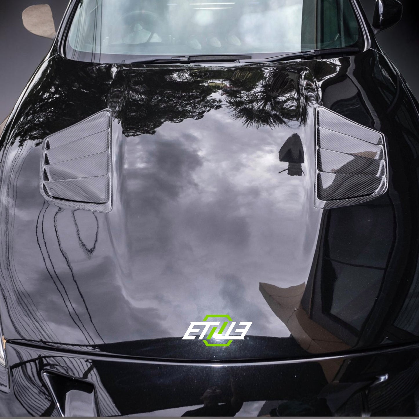 Nissan 370Z Varis Style Carbon Fiber Hood