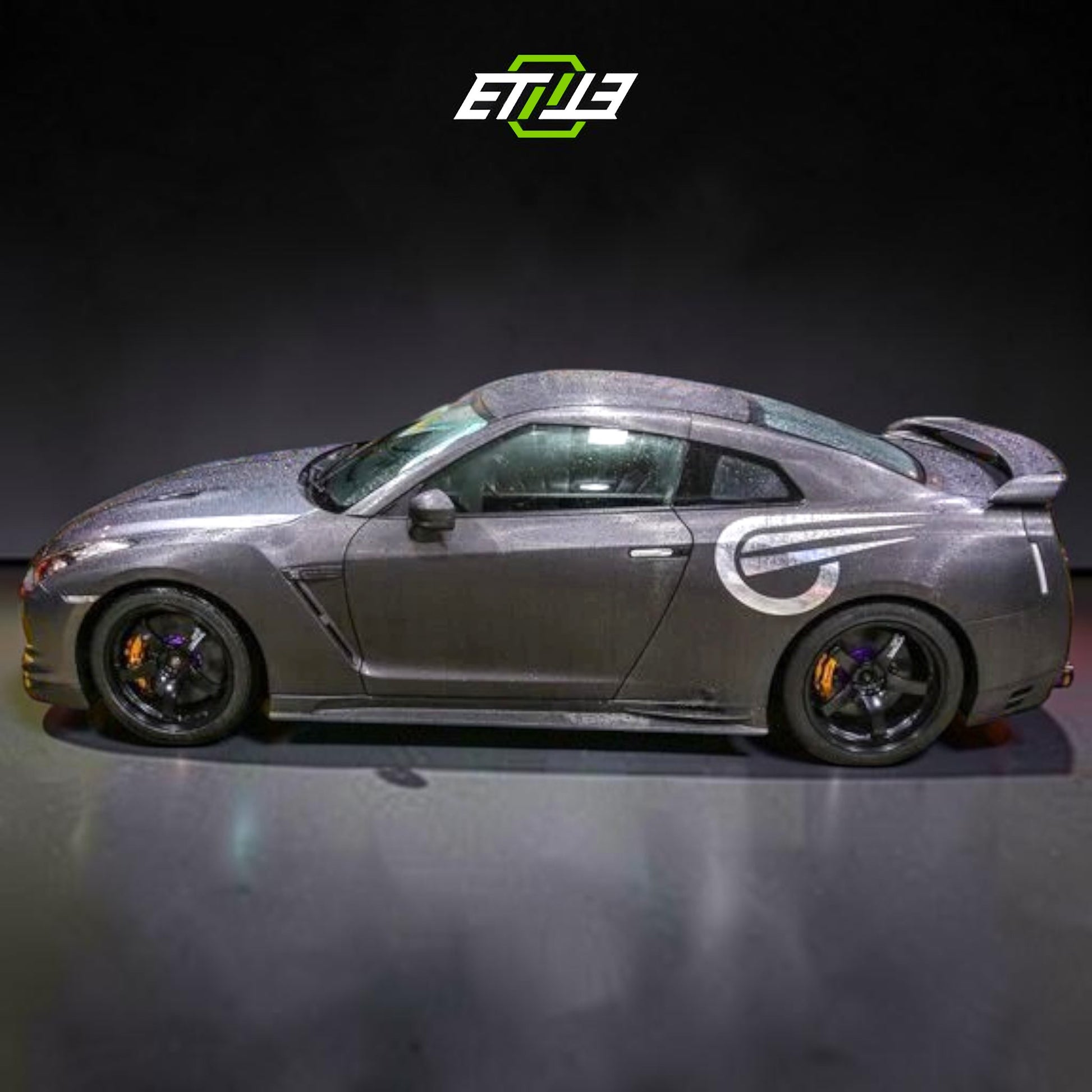Nissan R35 OEM Style Carbon Fiber Fender | SKU: ETI-FN01595-CF | ID: 10658252456217 | Shopifydevstudio