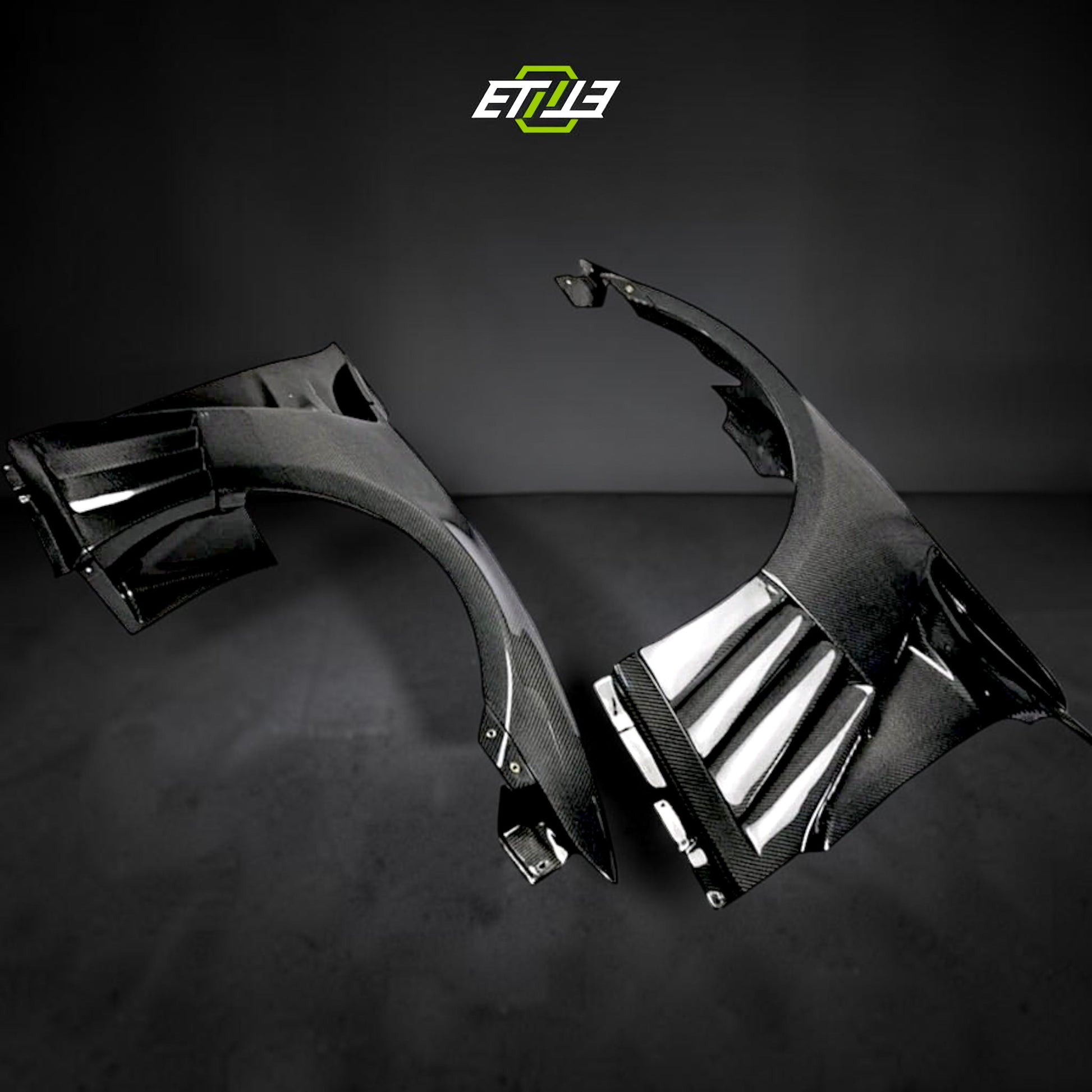 Nissan R35 Varis Style Carbon Fiber Fender | SKU: ETI-FN01698-CF | ID: 10658252554521 | Shopifydevstudio