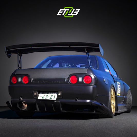 R32 TS rear diffuser Type 2 — carbon fiber, rear view, ETi