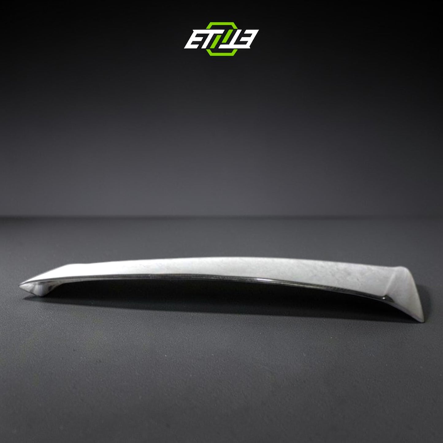R32 DX roof spoiler — bespoke carbon, weave detail, ETi