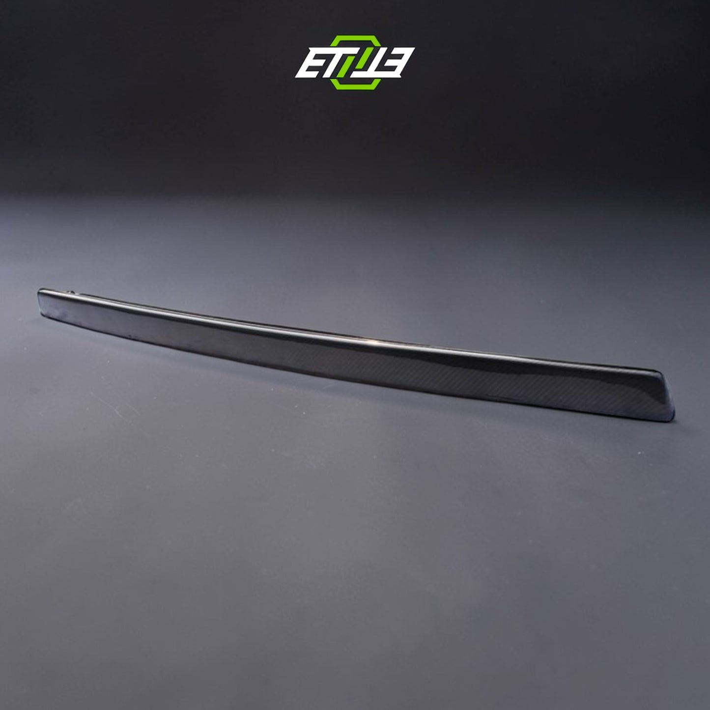 R32 NS trunk spoiler — forged carbon detail, ETi