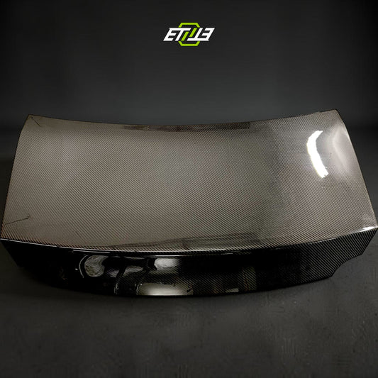 R35 OEM style trunk — carbon weave detail, ETi