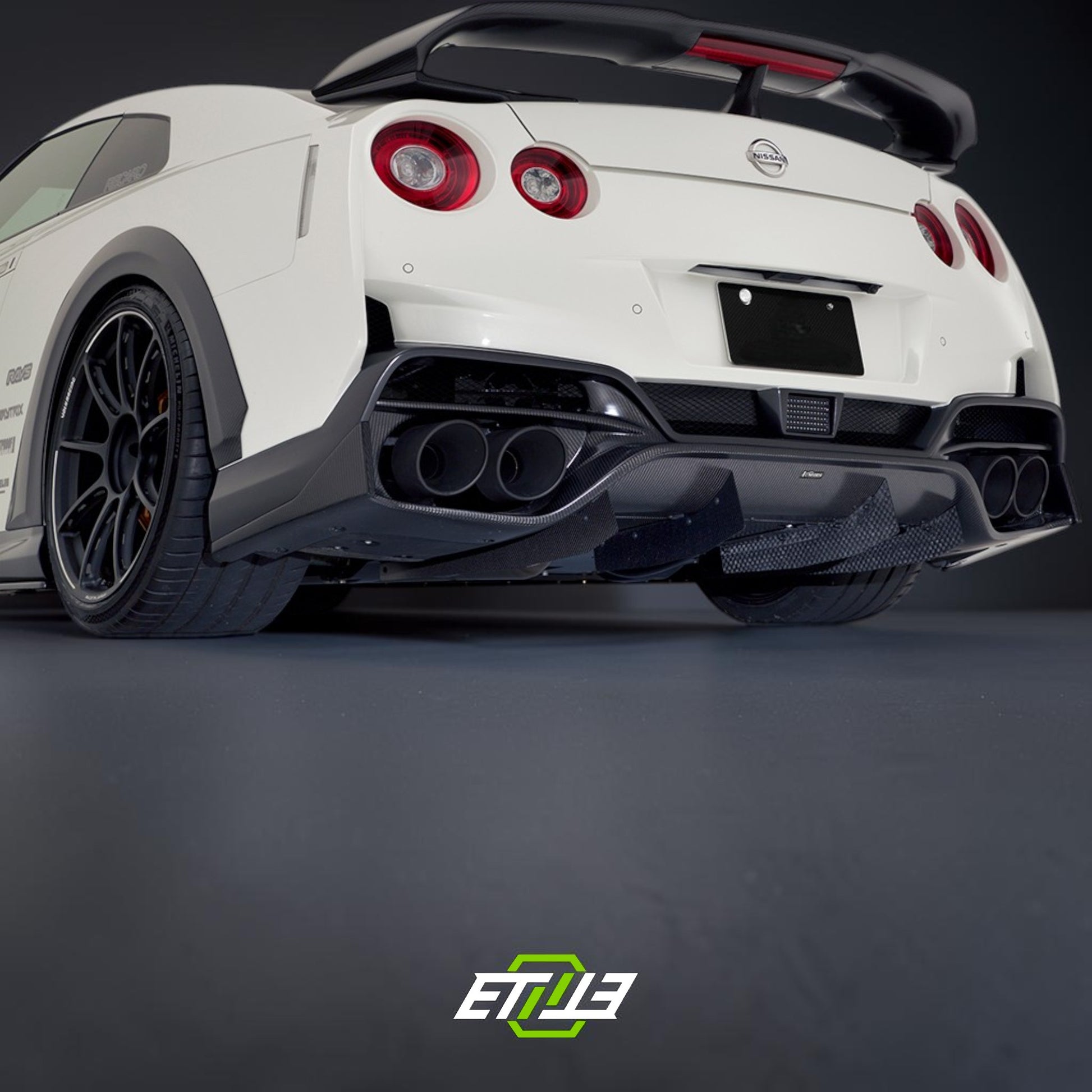 Nissan Skyline R35 Varis Style Body Kit | SKU: ETI-1715-FOR | ID: 10658257535257 | Shopifydevstudio