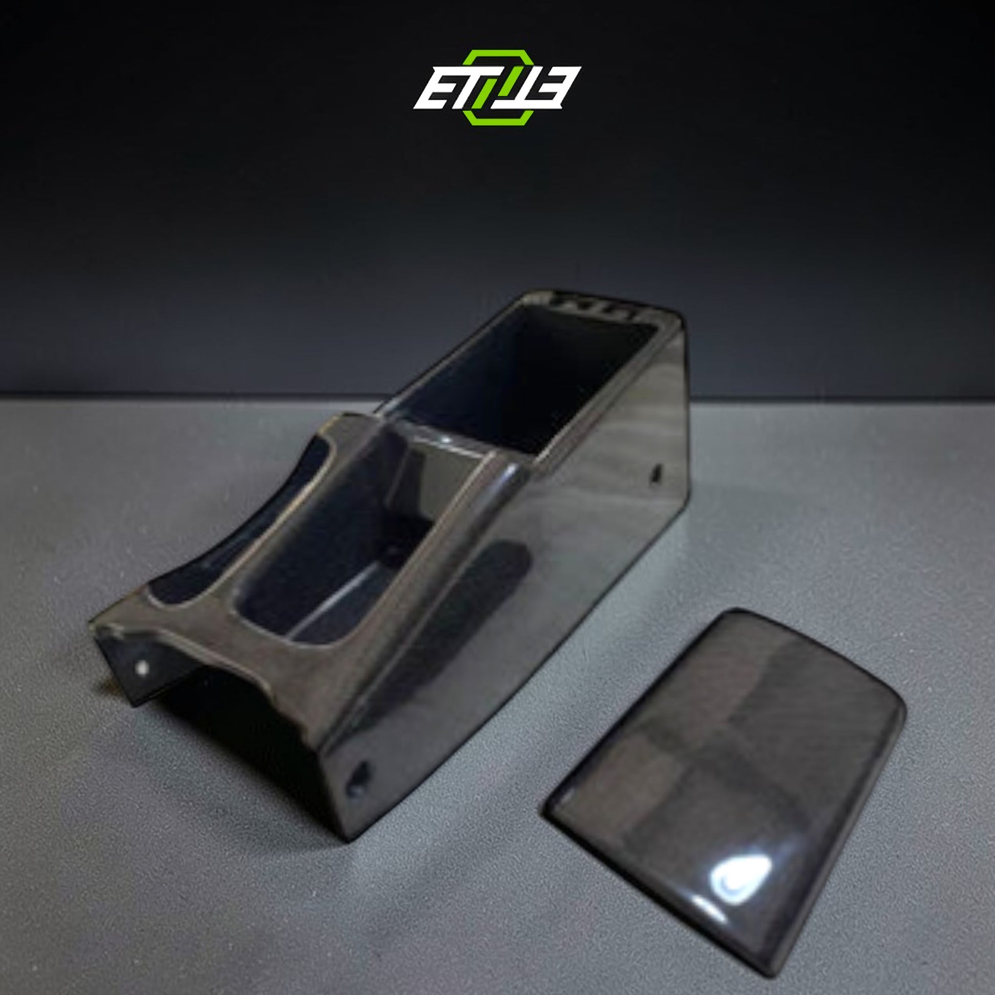 R32 GTR Carbon Fiber Center Console | SKU: UNKNOWN-SKU | ID: 9723519992089 | Shopifydevstudio