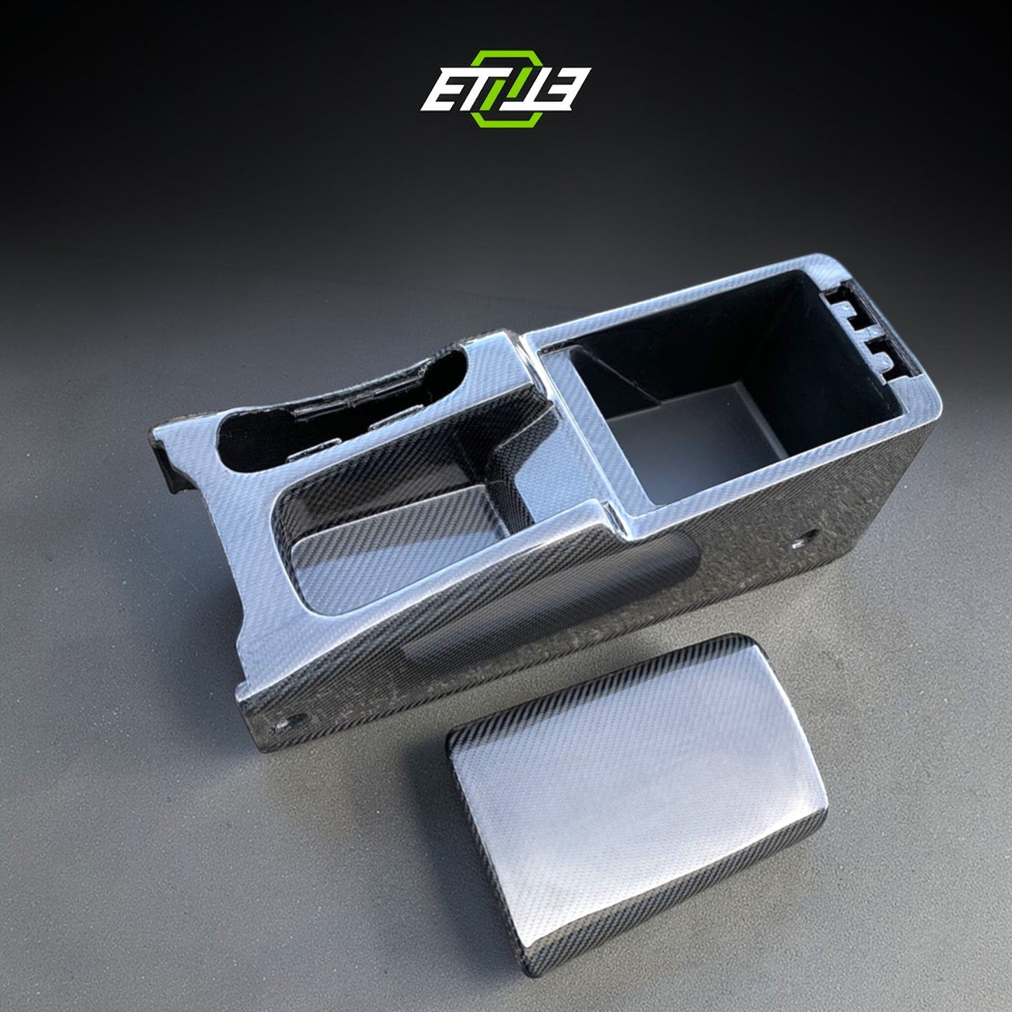 R32 GTR Carbon Fiber Center Console | SKU: UNKNOWN-SKU | ID: 9723519992089 | Shopifydevstudio