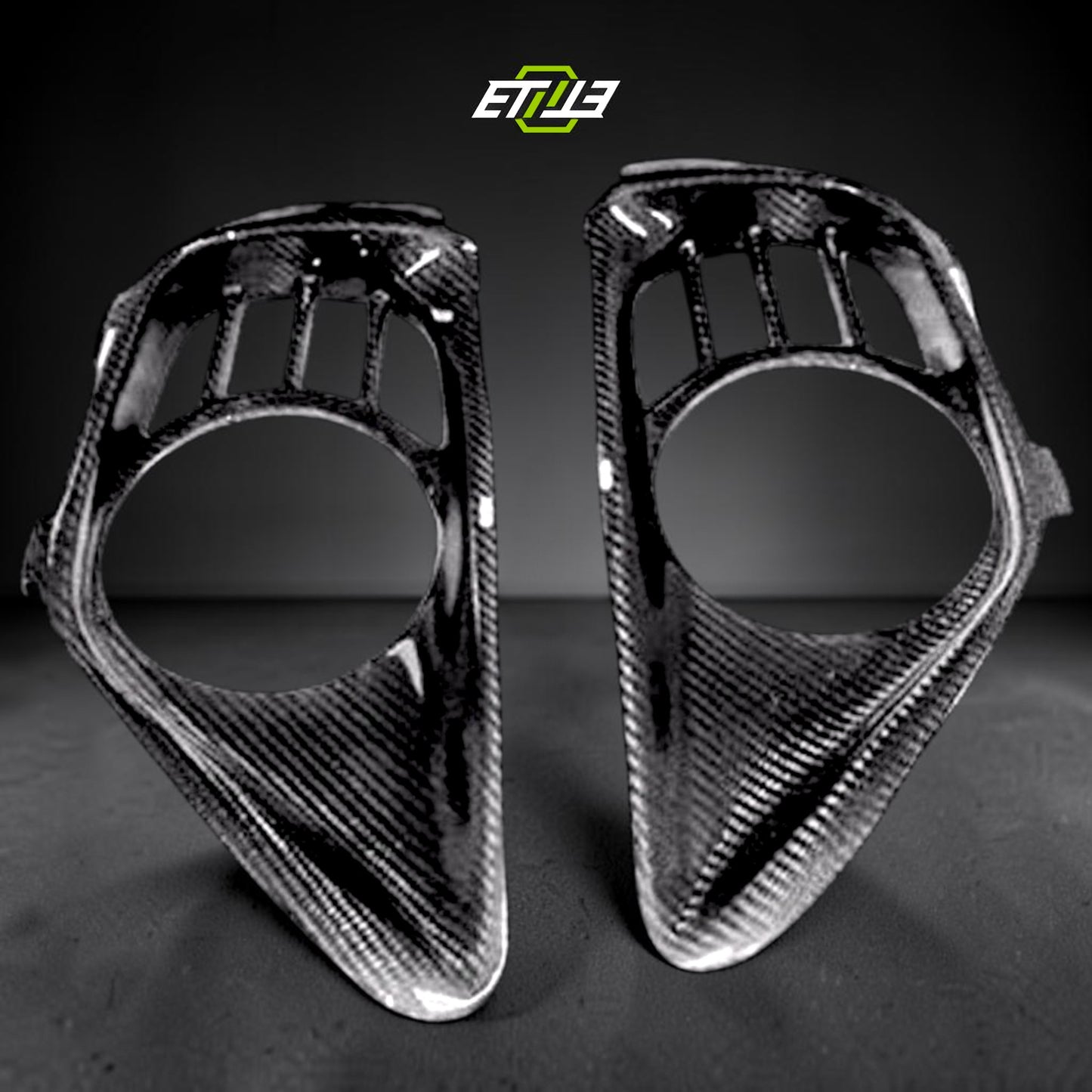 R35 GTR B Style Exhaust Surround Shroud Heat Shield 2pcs | SKU: UNKNOWN-SKU | ID: 10658241052953 | Shopifydevstudio