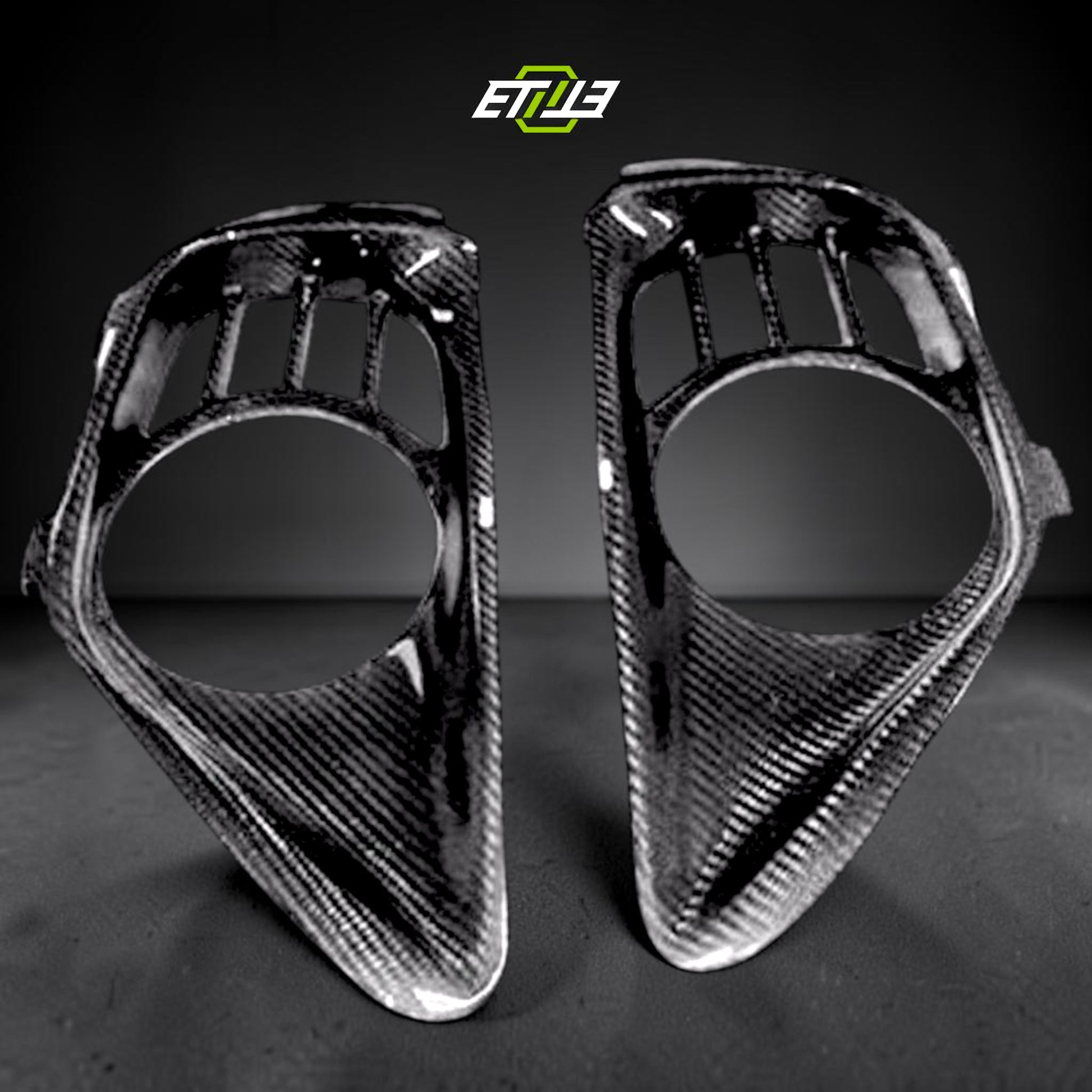 R35 GTR B Style Exhaust Surround Shroud Heat Shield 2pcs | SKU: UNKNOWN-SKU | ID: 10658241052953 | Shopifydevstudio