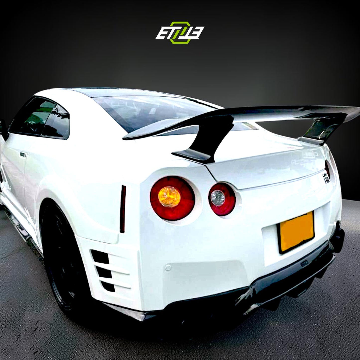 R35 GTR Esprit Style Rear SPOILER (165CM)