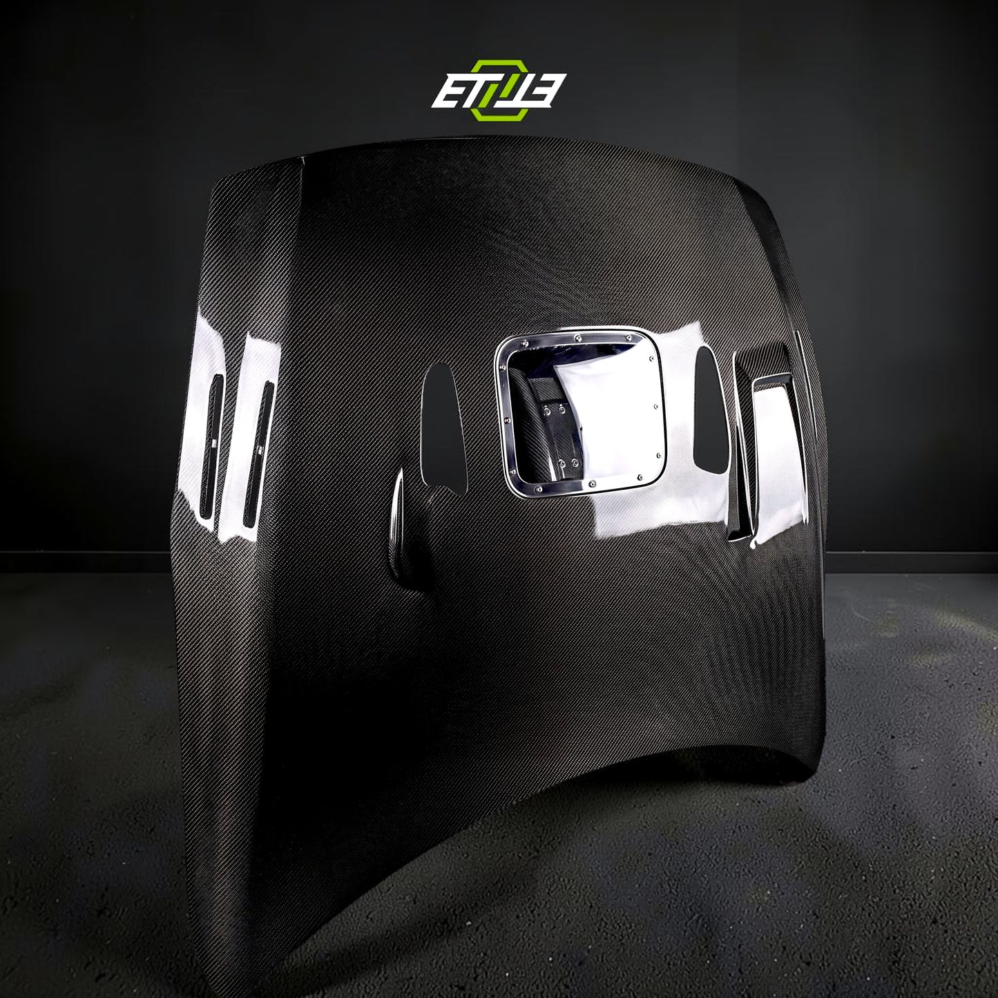 R35 GTR OEM Style Bonnet (with hood scoop)