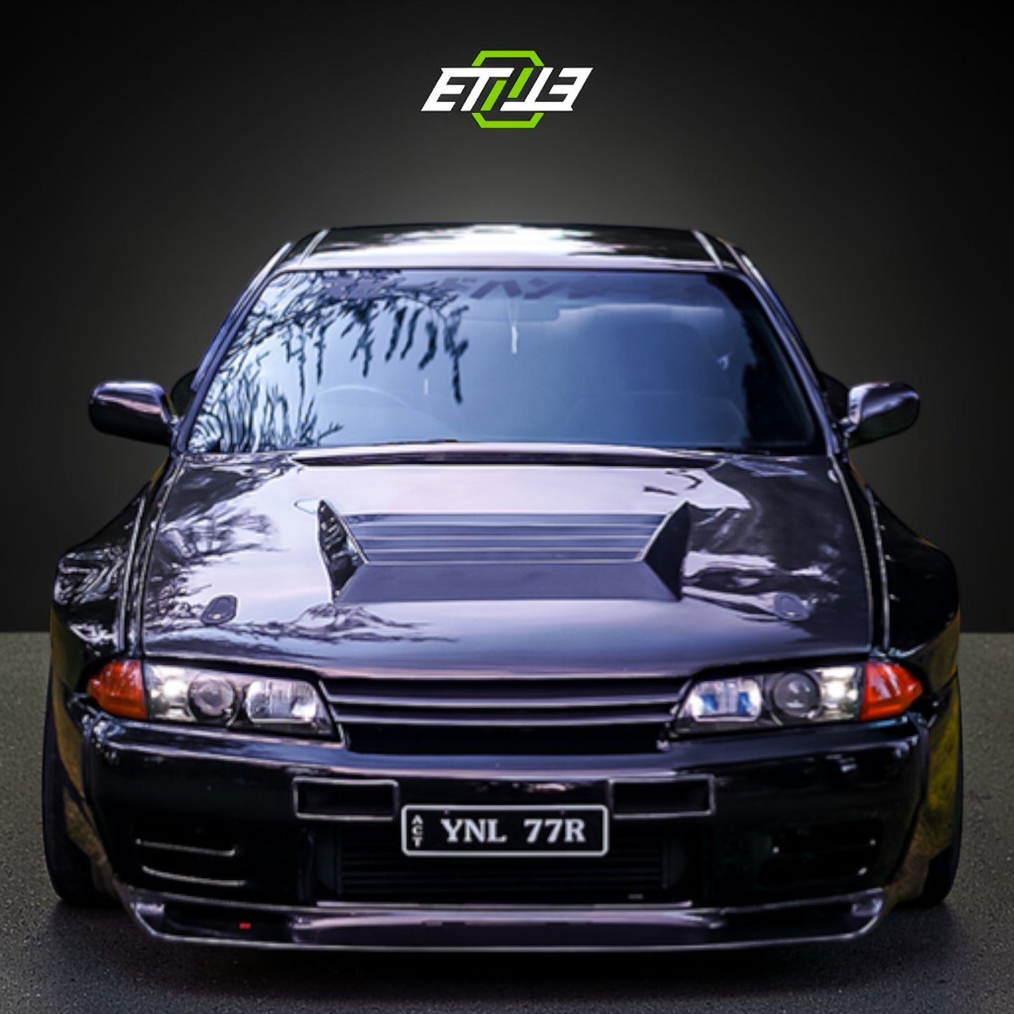 R32 Nismo style vented hood — carbon weave close-up, ETi