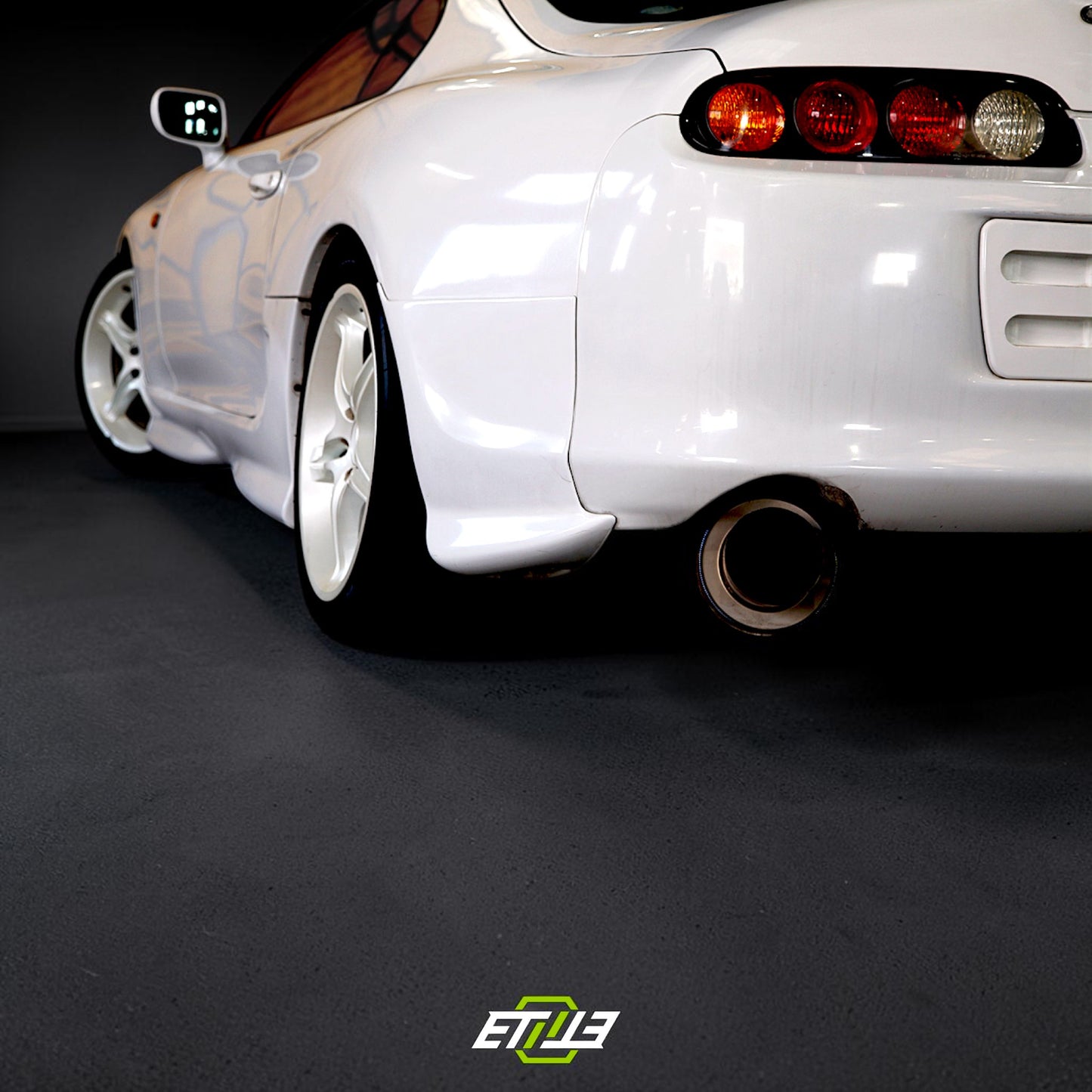 Supra Zeek Style Body Kit