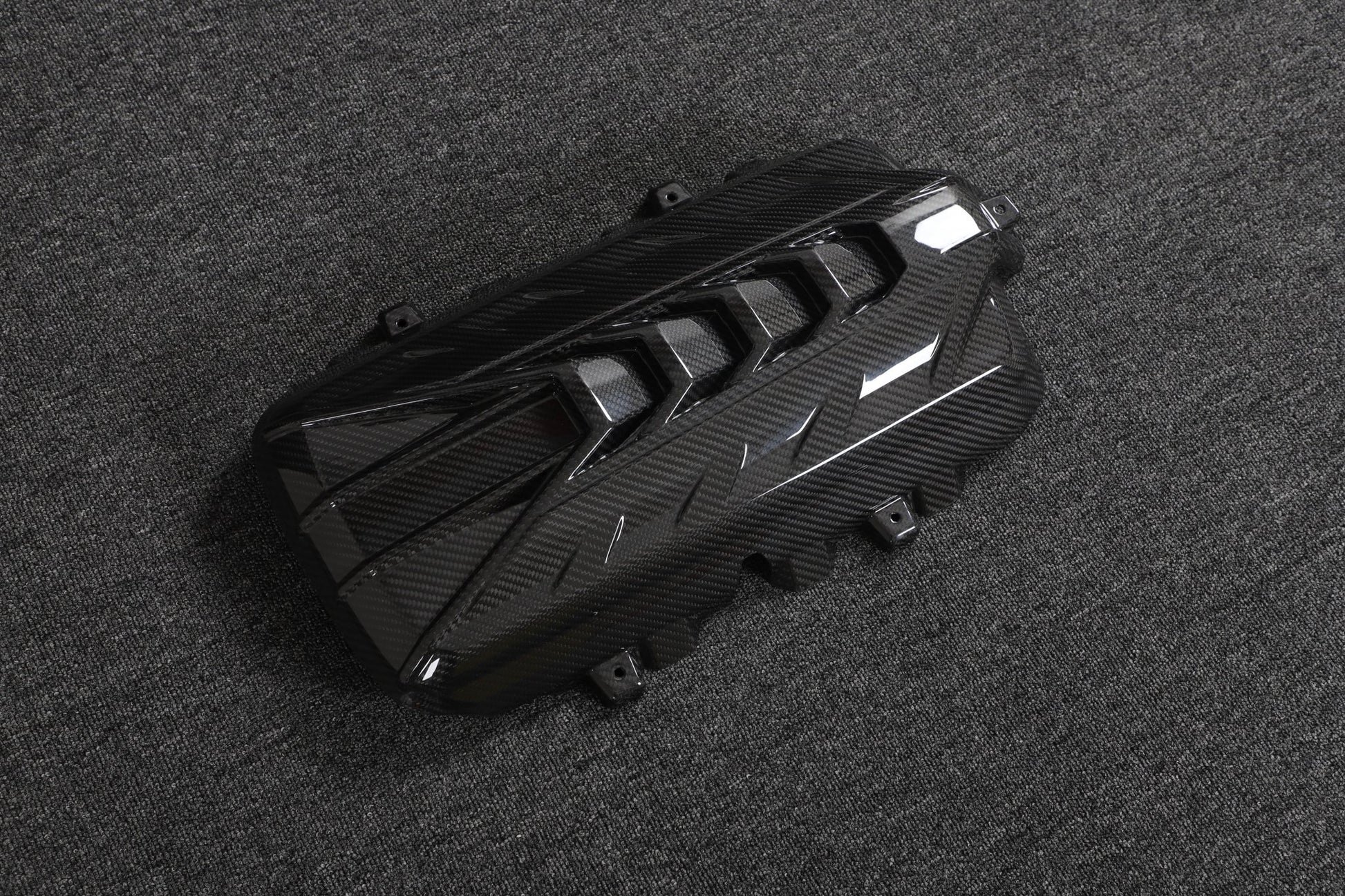 C8 Dry Carbon Engine Cover - Elite Ti
