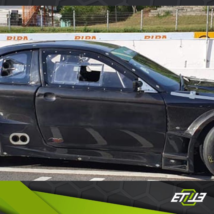 ETi BMW E46 Doors (2pcs) – Carbon Fiber / Dry Carbon - Elite Ti