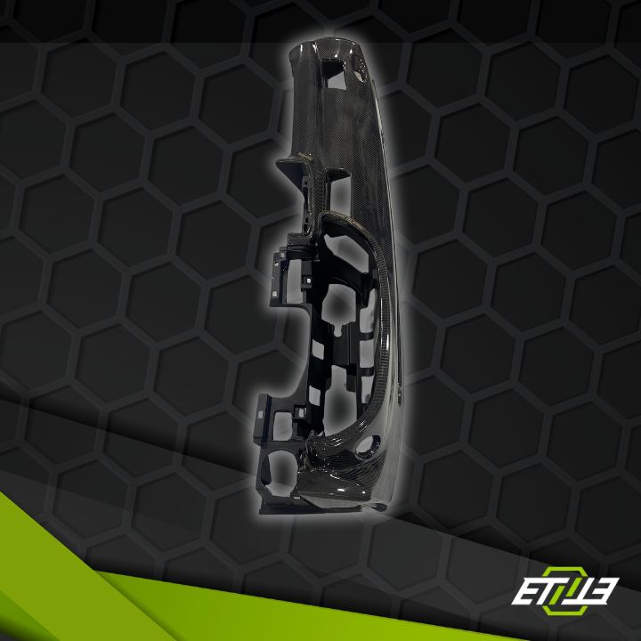 R32 Carbon Fiber Dash - Elite Ti