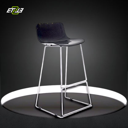 Alta – Carbon Fiber Bar Chair