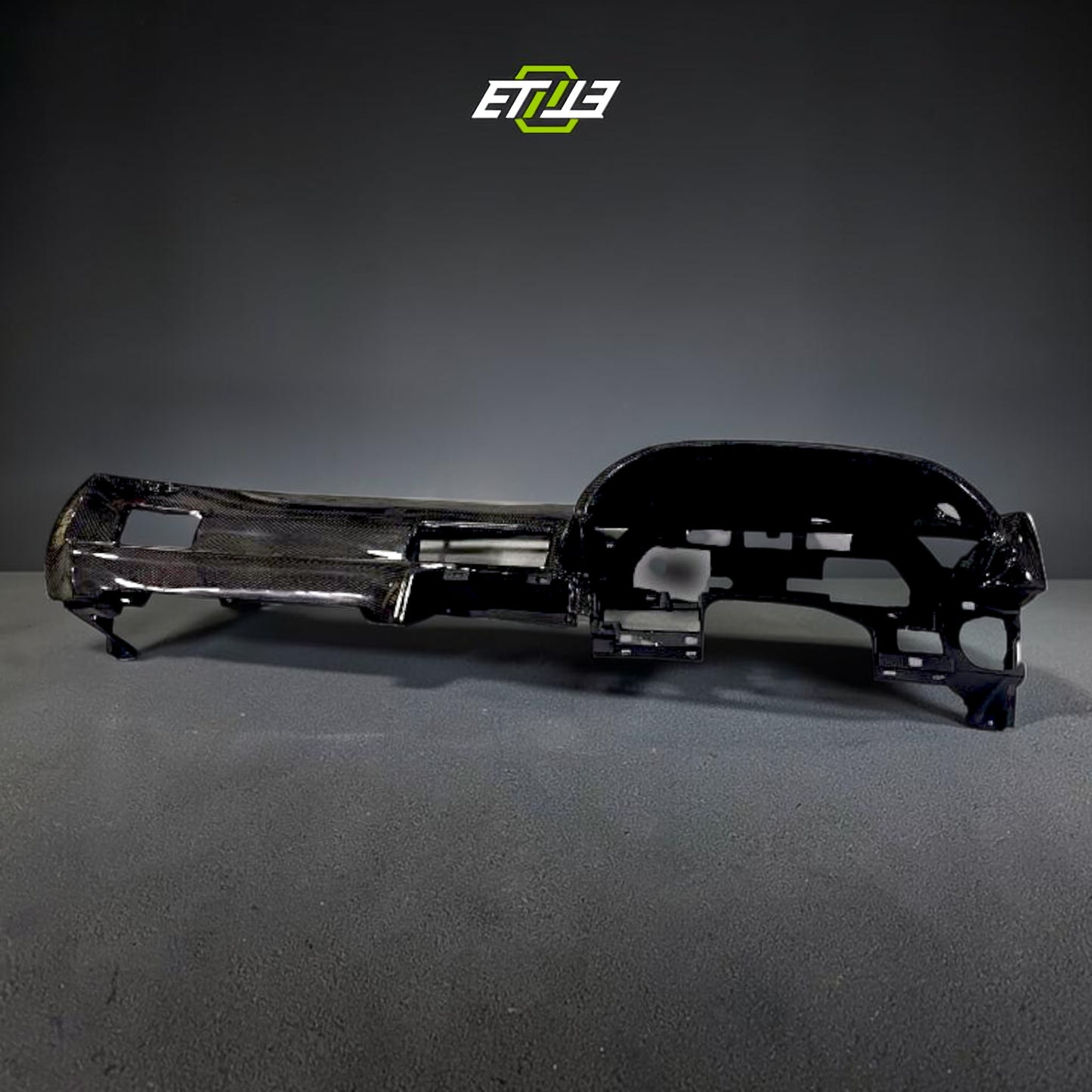 R32 Carbon Fiber Dash
