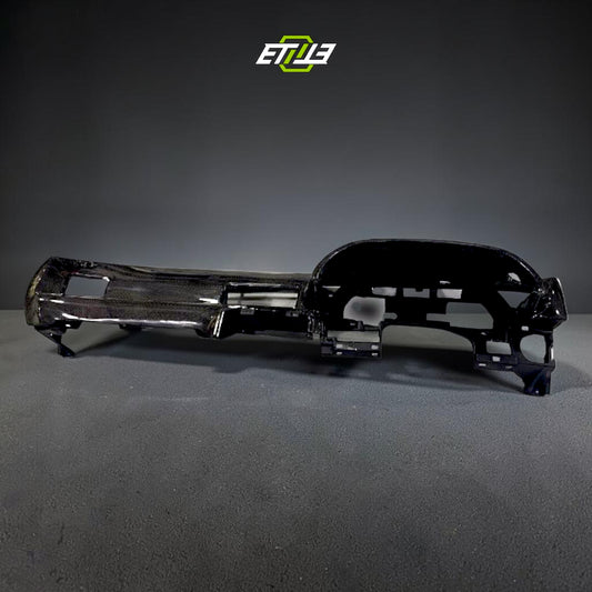 R32 Carbon Fiber Dash