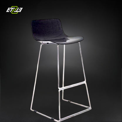 Alta – Carbon Fiber Bar Chair