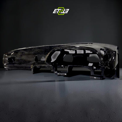 R32 Carbon Fiber Dash