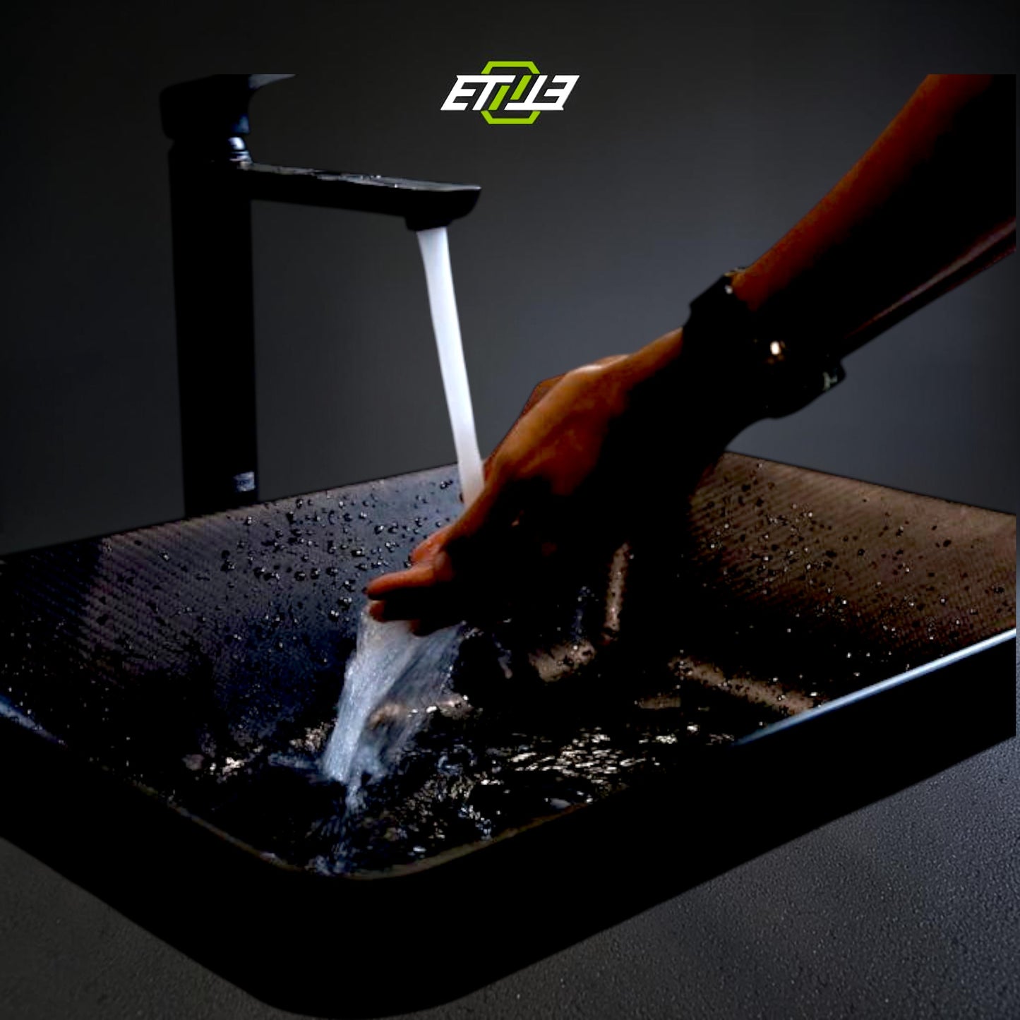 The James – Carbon Fiber Sink